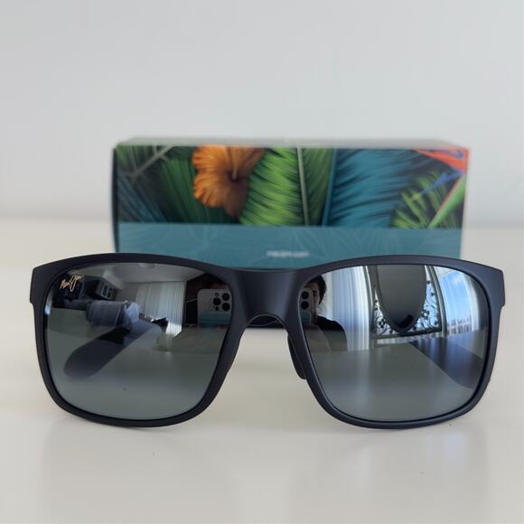 Maui Jim Red Sands Sunglasses Matte Black Gray Polarized MJ0432S-001 Mauipure - Picture 1 of 11